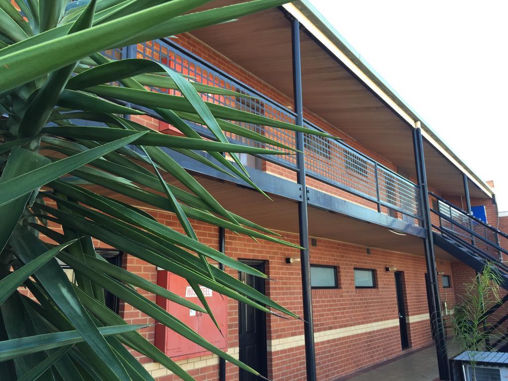 Caledonian Hotel Motel Echuca Exterior foto